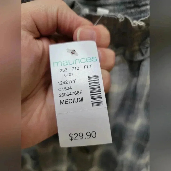 Maurices On/Off The Shoulder Elastic Plaid Blouse Size Medium NWT - Picture 3 of 3